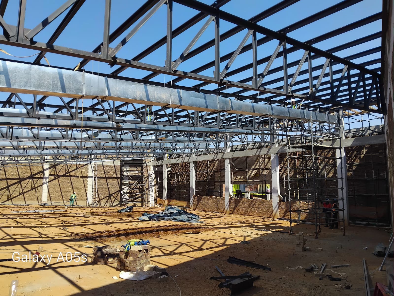 NWU Usala Lecture Halls — Mafikeng — Interior — trusses & HVAC ducting