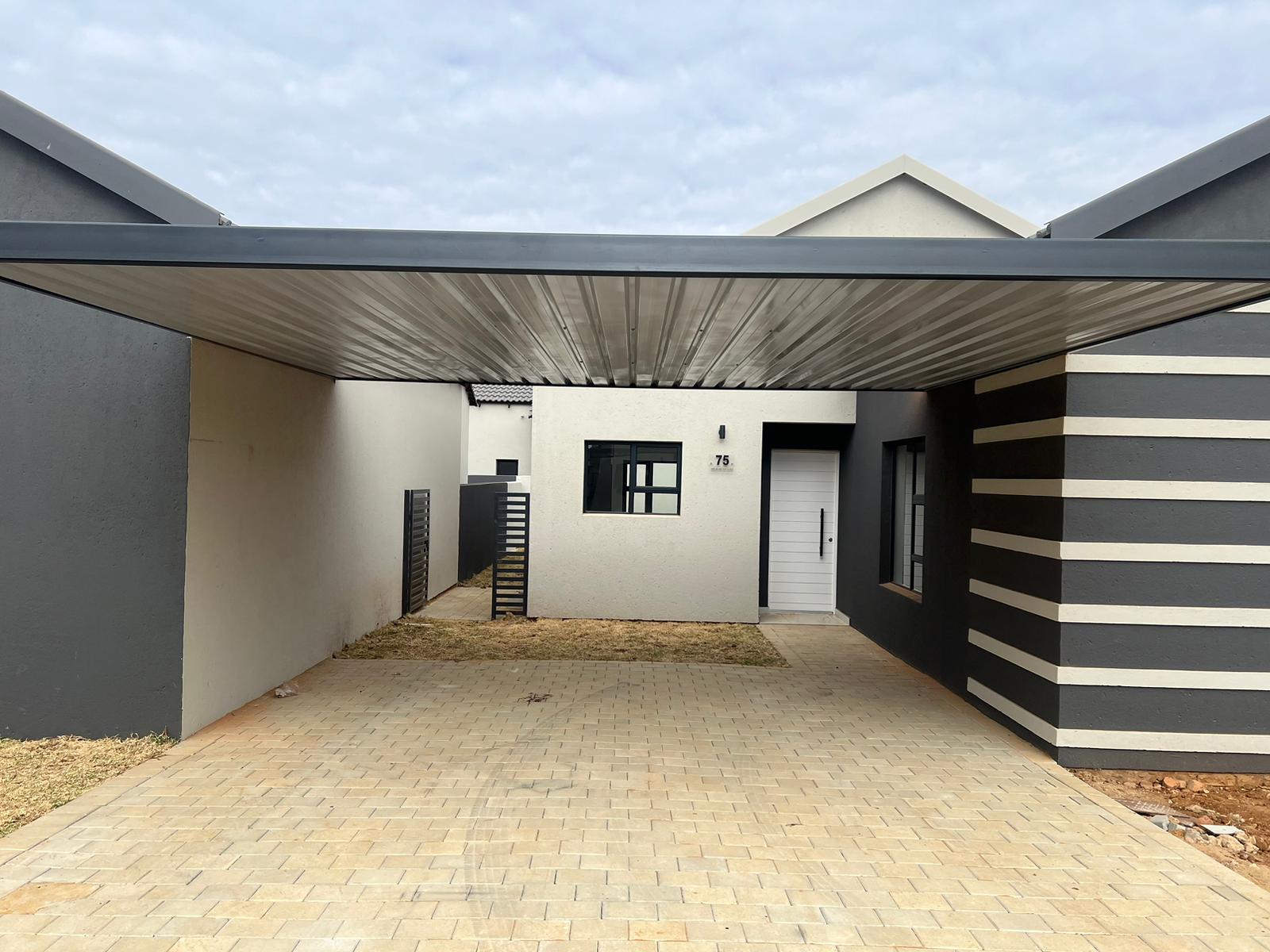 Melrose Carports — Single-bay carport — driveway view