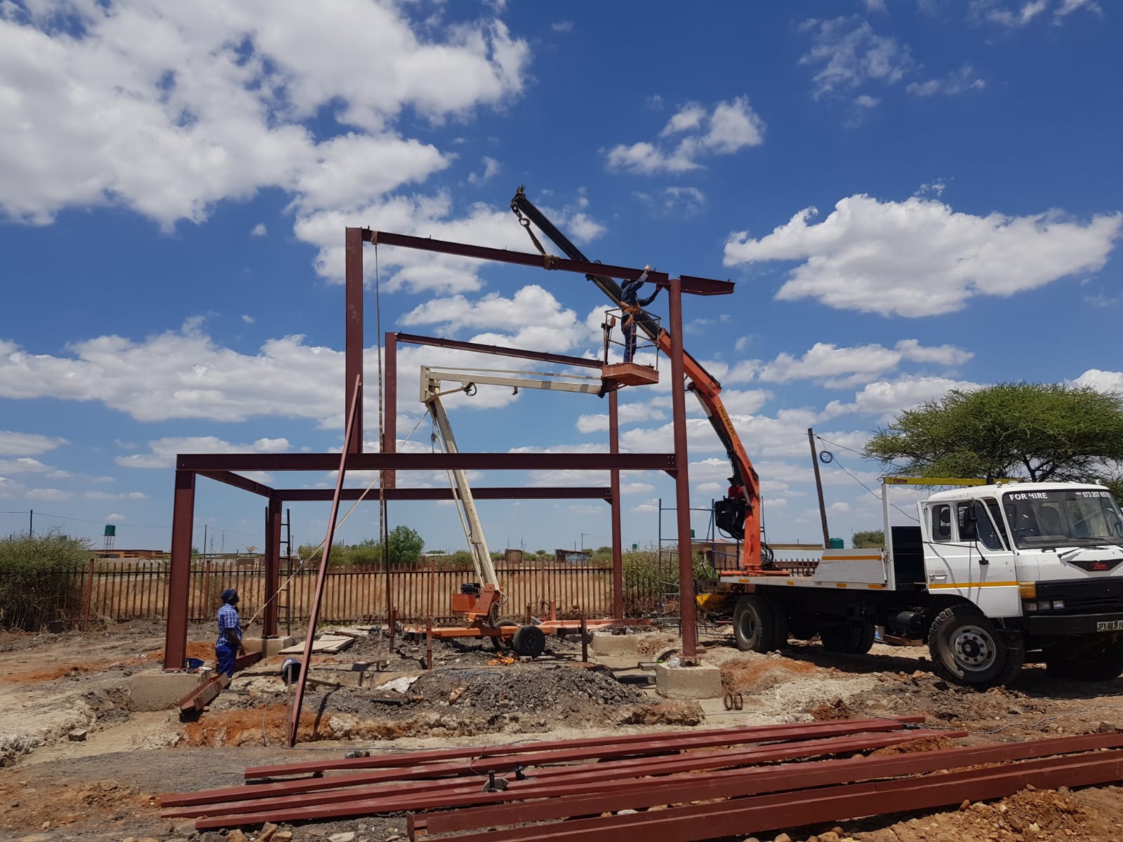 JJL Main Office — Build Process — Step 2 — Roof beams craned into place